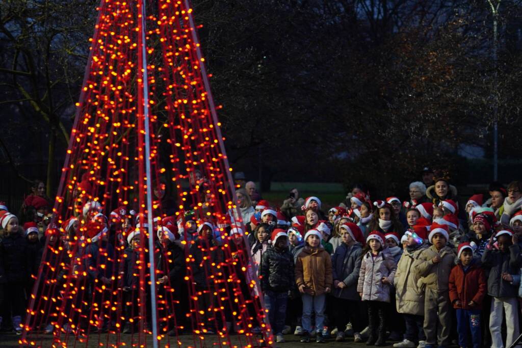 Natale alla biblioteca di quartiere della Canazza a Legnano