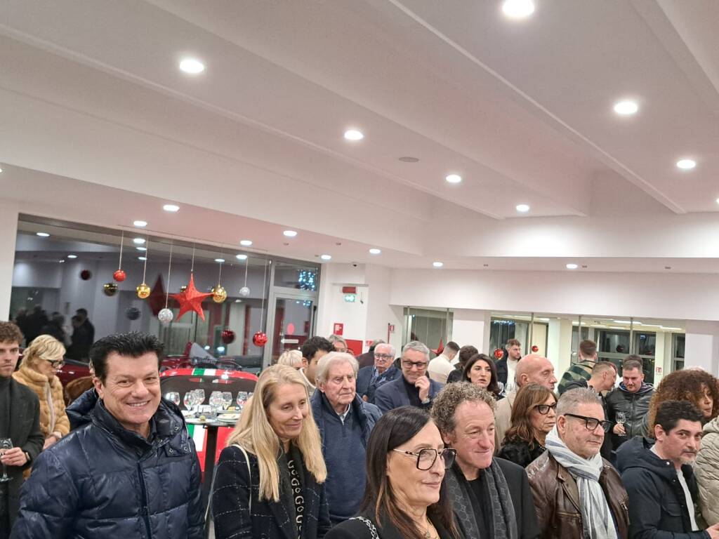 Presentazione letteraria a Vergiate con il legnanese Roberto Fischi