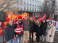 Presidio in piazza San Magno con Cgil Ticino Olona 