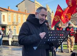 Presidio in piazza San Magno con Cgil Ticino Olona 
