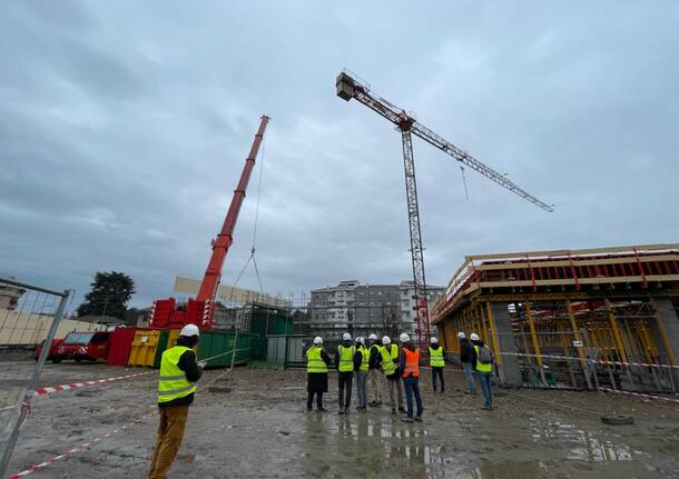 Sopralluogo al cantiere della Piscina di Legnano 
