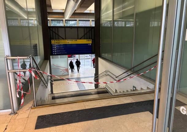 vandalismo stazione gallarate 2025