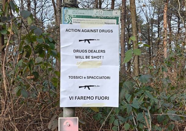 I cartelli contro i pusher: “Spacciatori vi faremo fuori\"