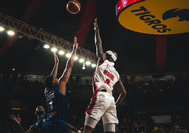 Openjobmetis Varese – Guerri Napoli 84-80