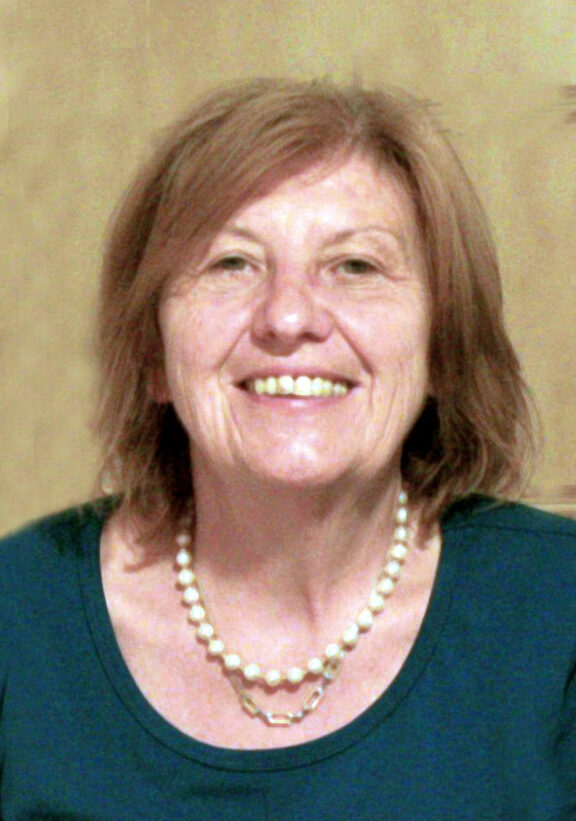 12-12-24 SIGNINI MARISA sfondo