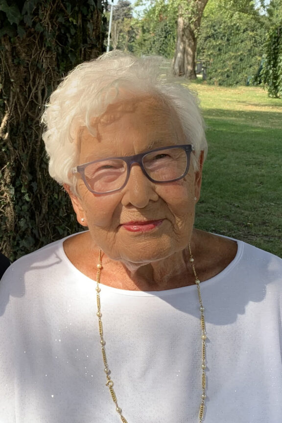 Foto CHIODAROLI LUISA 10-15