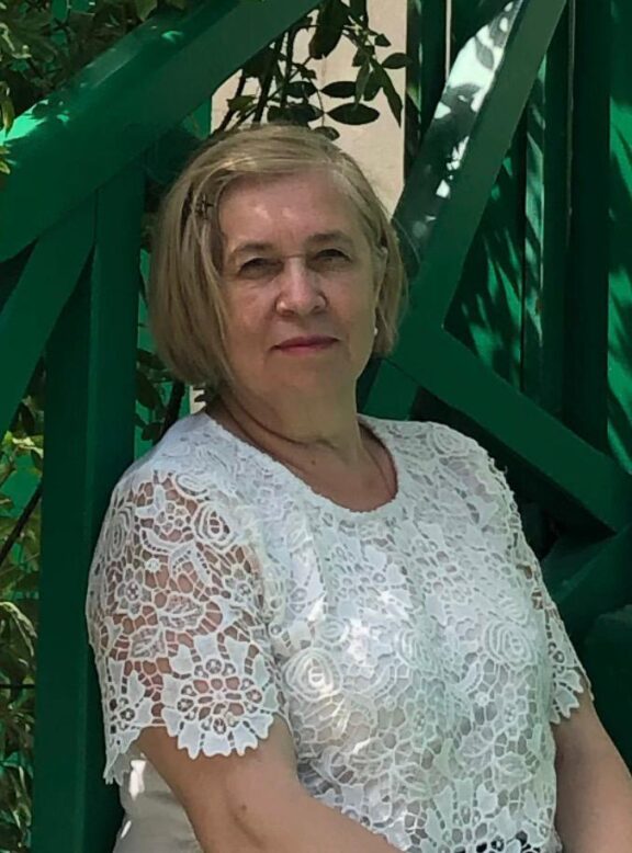 FOTO BAZHURA VALENTYNA